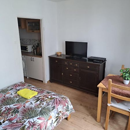 Kwatera Na Wspolnej Warsawa Bagian luar foto